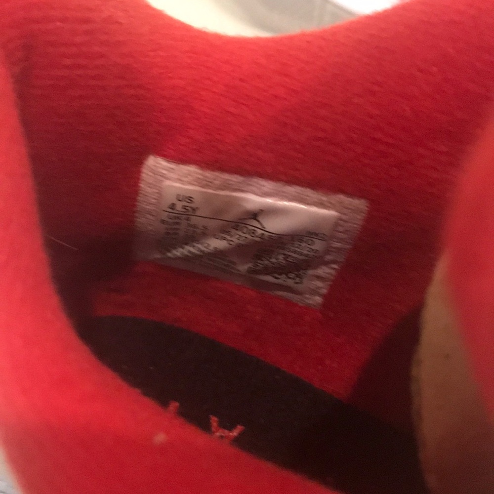 Retro Jordan 4 (GS) “Fire Red” - Picture 7 of 7